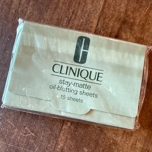 Clinique Stay-Matte Oil Blotting Sheets 15 Sheets Total New Package Discontinued